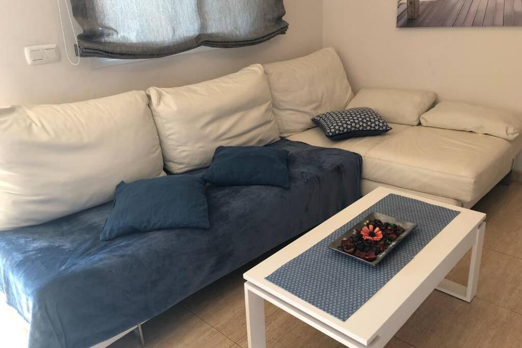 Beautiful Apartment With Swimming Pool And Beach Alicante Exterior foto